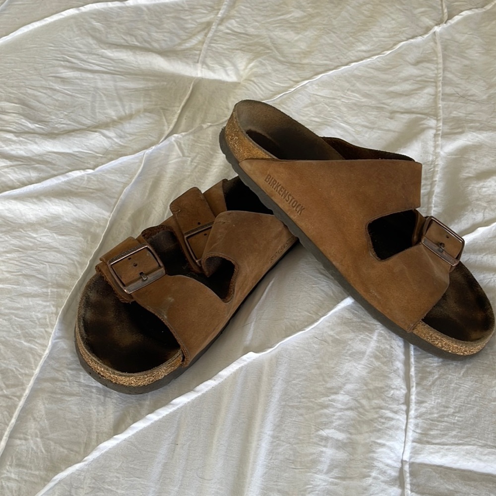 Birkenstock Arizona size 39 chestnut.  Worn in.  Great condition